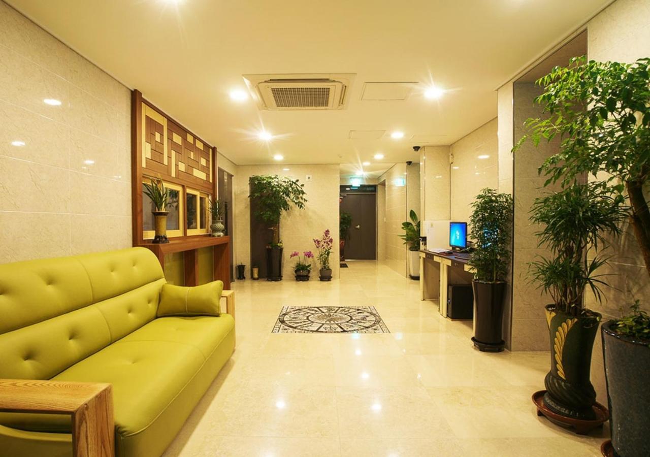 Iris Hotel Seogwipo Dış mekan fotoğraf