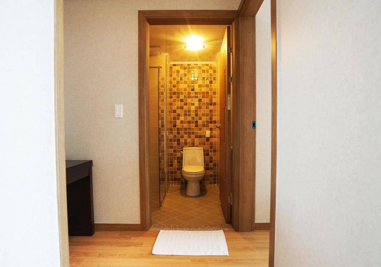 Iris Hotel Seogwipo Dış mekan fotoğraf