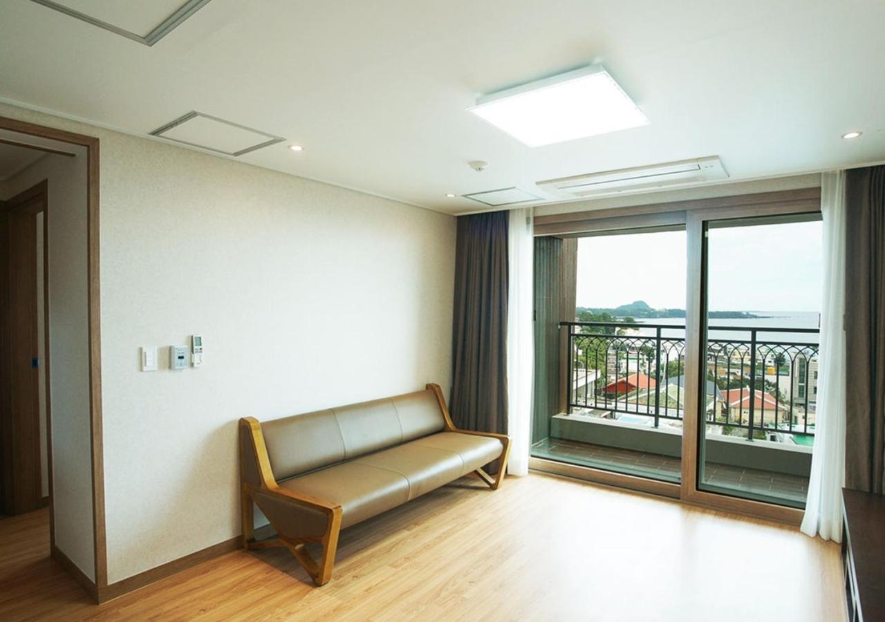 Iris Hotel Seogwipo Dış mekan fotoğraf